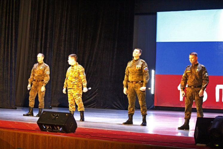 Волгодонск дал старт концертному туру - благодарности группы «123 ПОЛК»