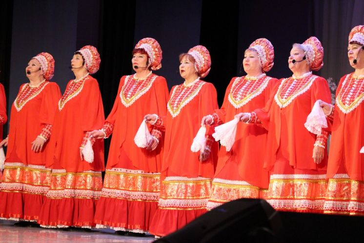 Ансамбль народной песни «Хуторянка» отметил 20-летие праздничным концертом