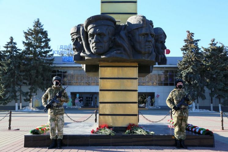 На площади Победы заложили капсулу с посланием потомкам от ветеранов ВОВ