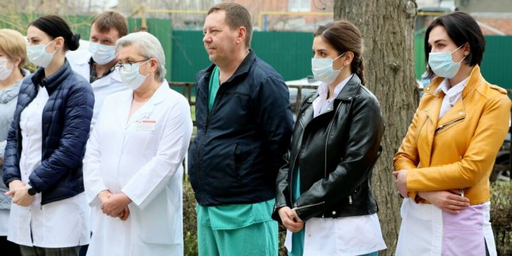 «Спасибо врачам!»: год назад инфекционный госпиталь Волгодонска принял первого пациента