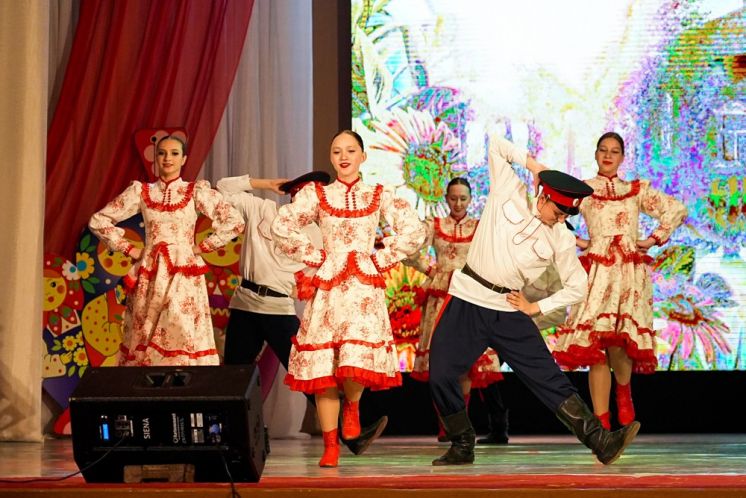 28 апреля во Дворце культуры «Октябрь» состоялся концерт «Праздник народного танца»