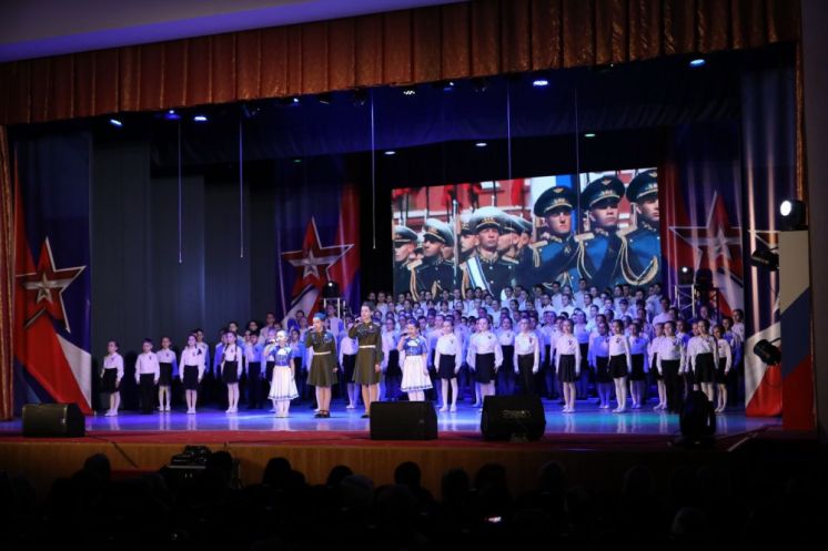 Во Дворце культуры «Октябрь» состоялось торжественное мероприятие, посвящённое Дню защитника Отечества