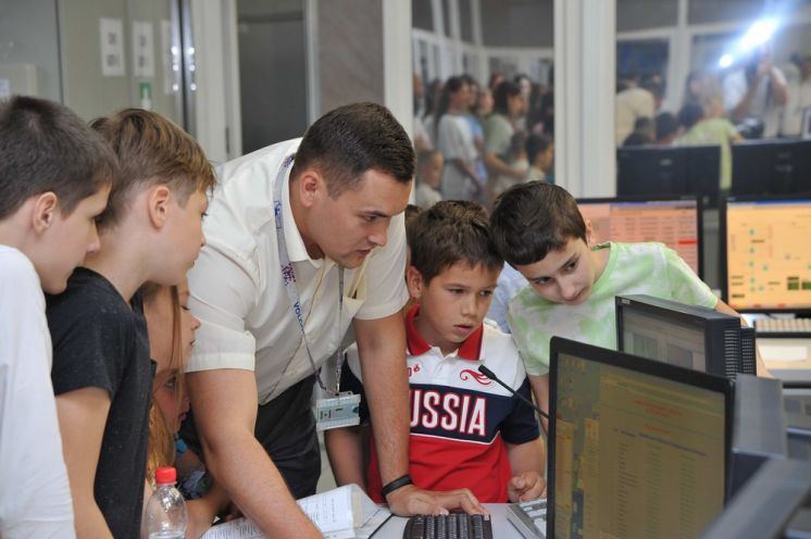 Дети сотрудников Ростовской АЭС побывали у родителей на работе