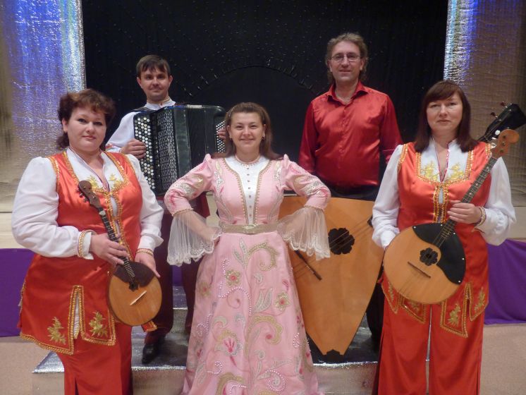 Народный ансамбль народных инструментов «Веселая карусель»