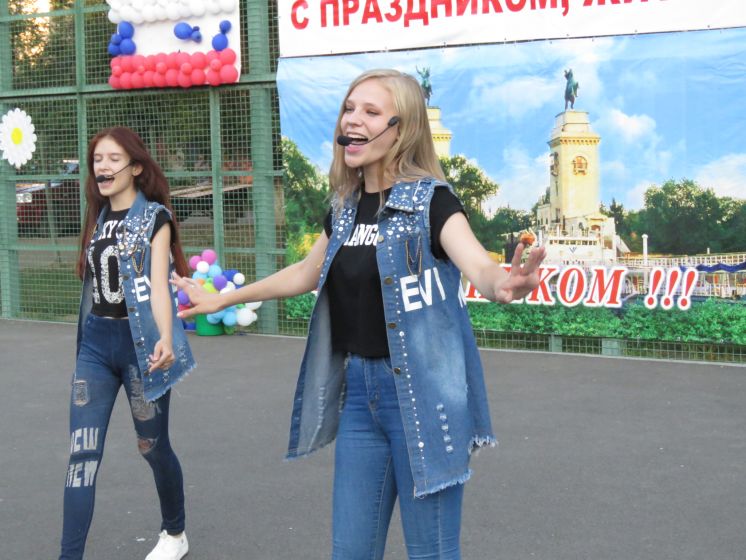Коллективы ДК «Октябрь» создают праздничное настроение на мероприятиях, посвященных Дню города