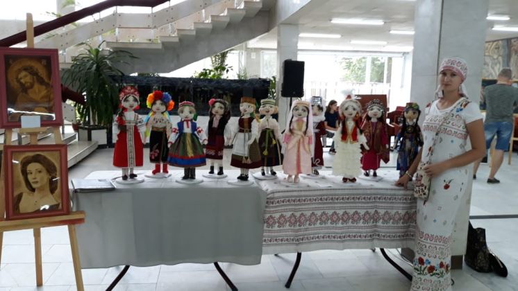Мастера волгодонского ДК «Октябрь» отмечены на выставке мастеров в Евпатории