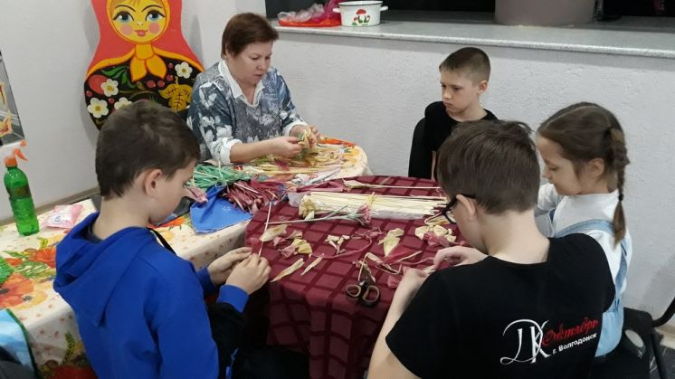 Участники любительского объединения «Таланты Волгодонска» провели культурную акцию «Культура в массы» в рамках Международного дня культуры